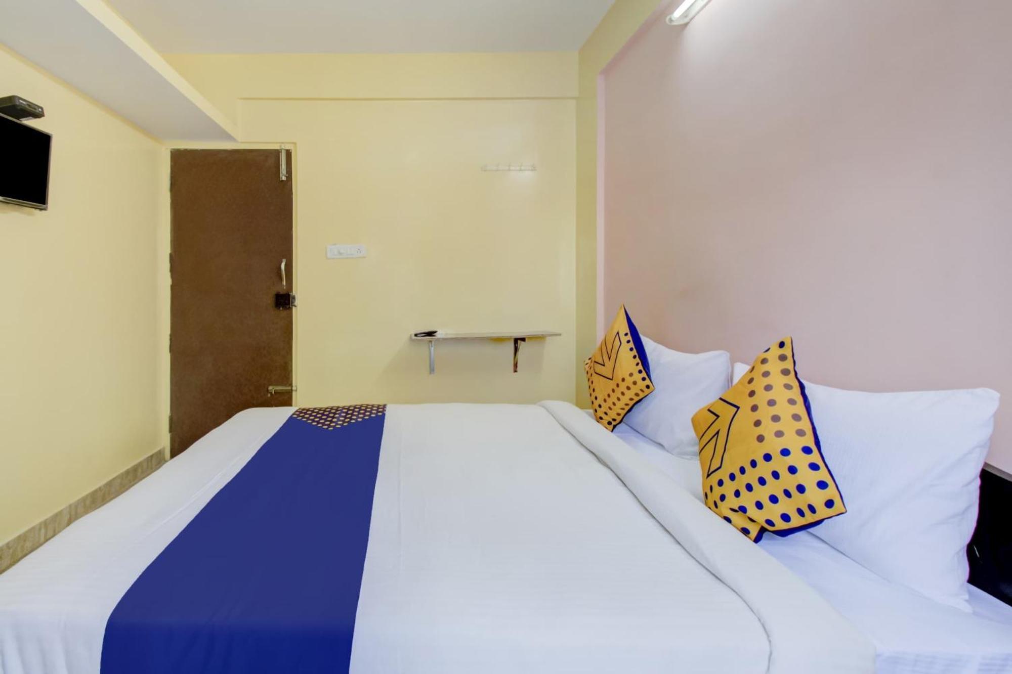 Hotel O Manyata Deluxe Bangalore Esterno foto